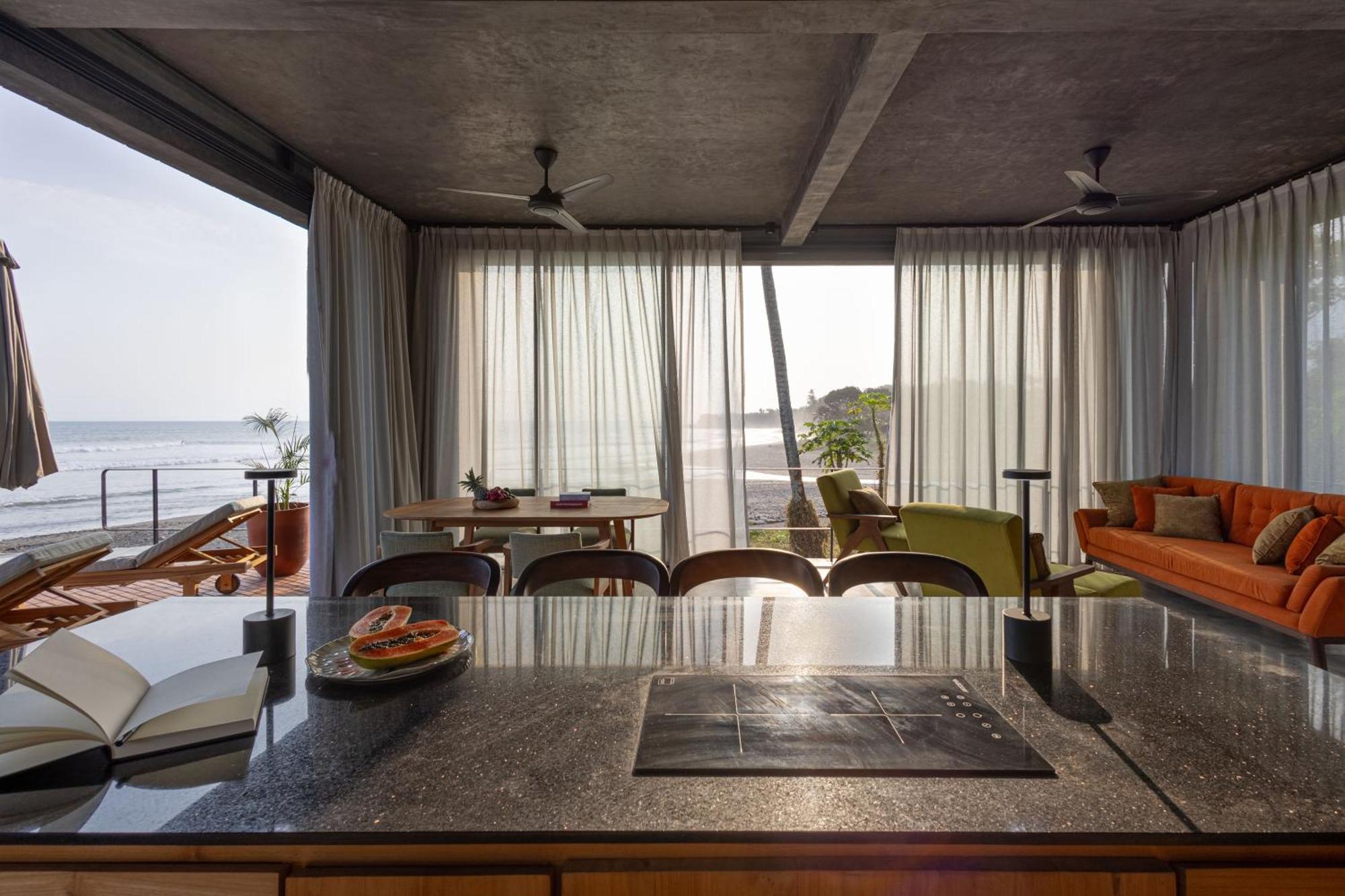 Ultimate Beachfront Cascade *